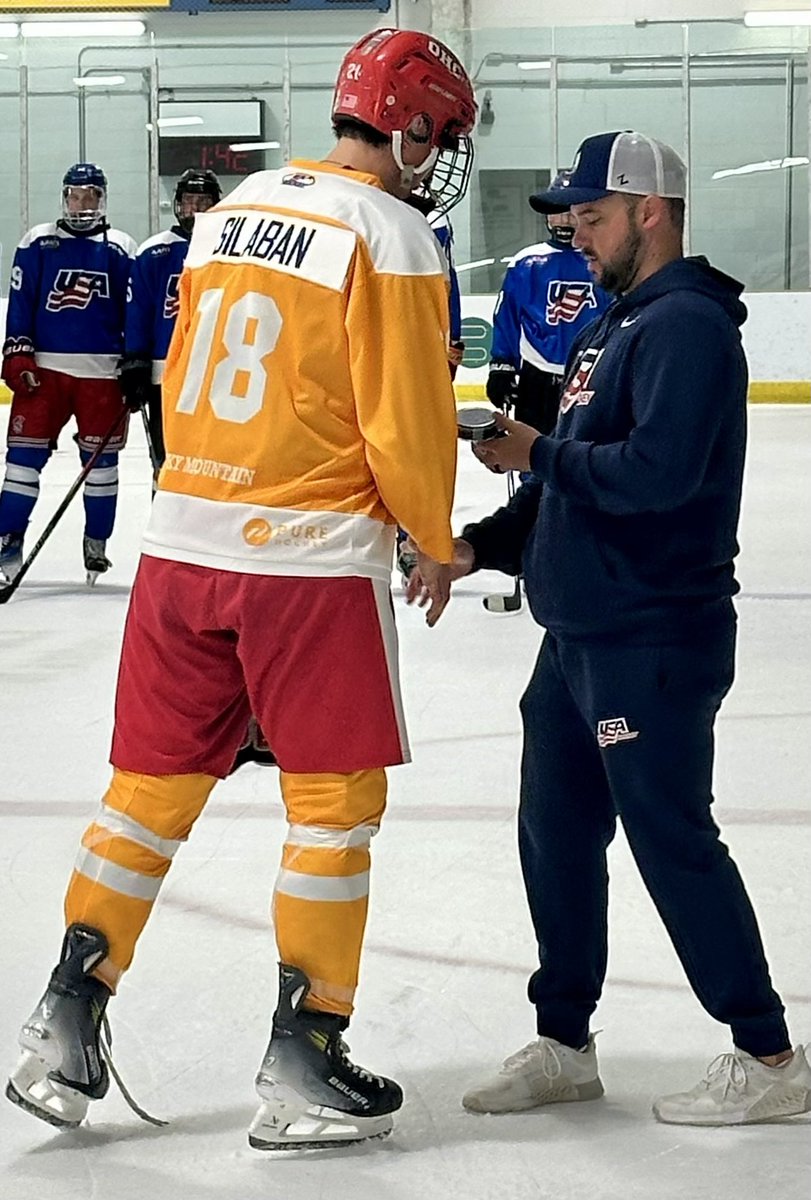 RMDPDC's tweet photo. @rmdhockey 17 team took one on the chin today losing 7-1 to the Atlantic District and will finish the @usahockey #USAHPDC @NorthTownCenter against Michigan at 8a. Today’s Player of the Game was Mathias Silaban. https://t.co/OcXTecjsia