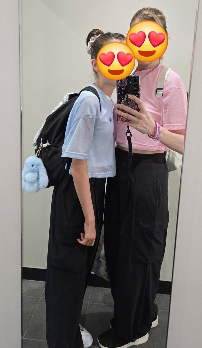 We're ready for our first concert together🥹🤩
#RUNSEOKJIN_epTOUR_JAPAN
#RUNSEOKJIN_epTOUR_OSAKA