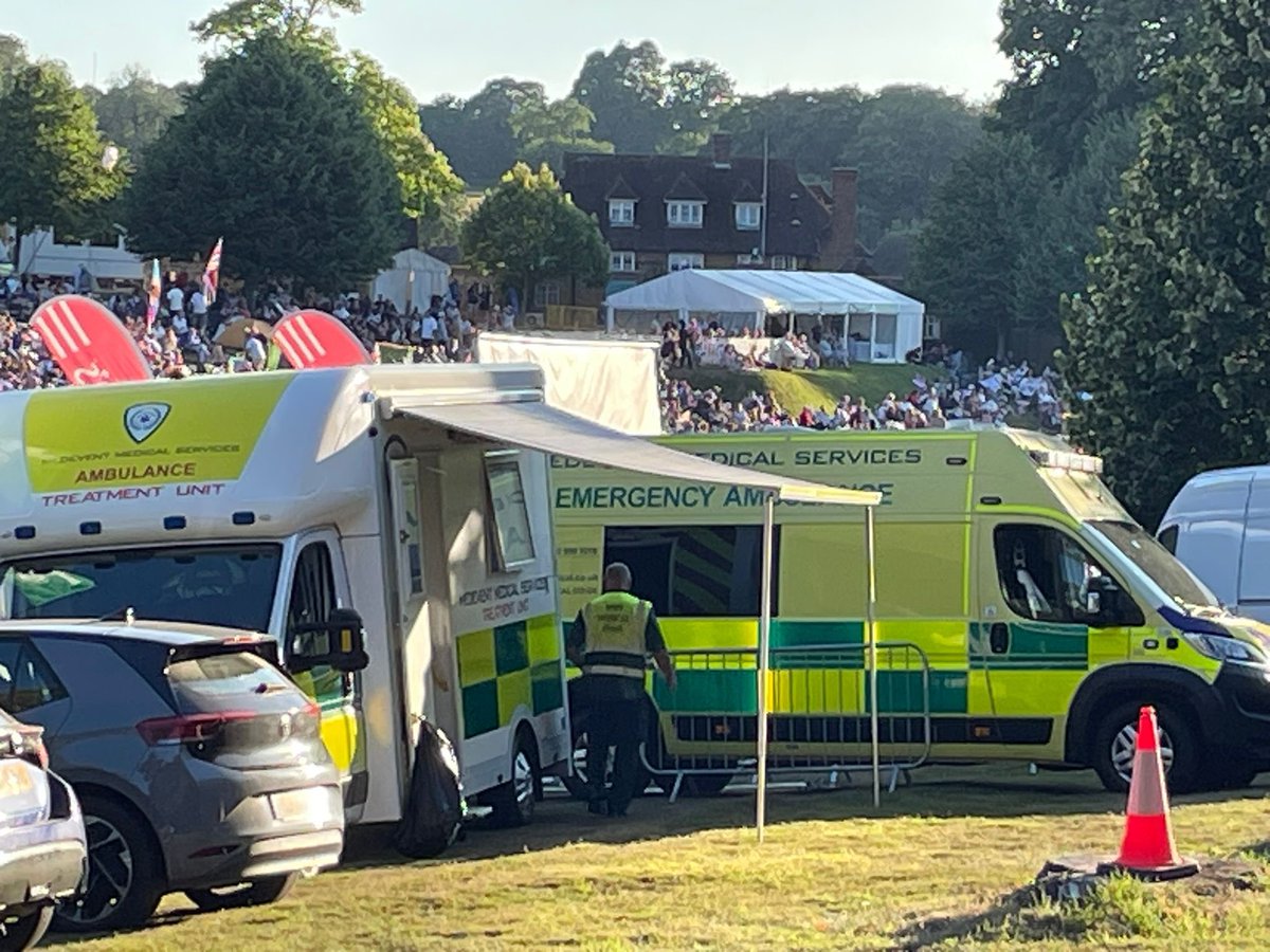 mtweprr's tweet image. We regularly meet & talk with medical providers of large public events making sure sufficient cover is provided to avoid transfer to busy Emergency Departments where possible. Thanks to medical providers we met at fab Leeds Castle looking after the audience enjoying the concert.