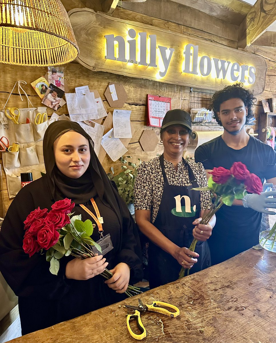 NCCBrent's tweet image. Congratulations to Nilly Flowers on their award from @Georgia_Gould in recognition of their dedication &amp;amp; contributions to strengthen the Queen's Park &amp;amp; Maida Vale Constituency. We very much appreciate Nilly Flowers support of our #ncc6 #enrichment &amp;amp; #workready programmes.