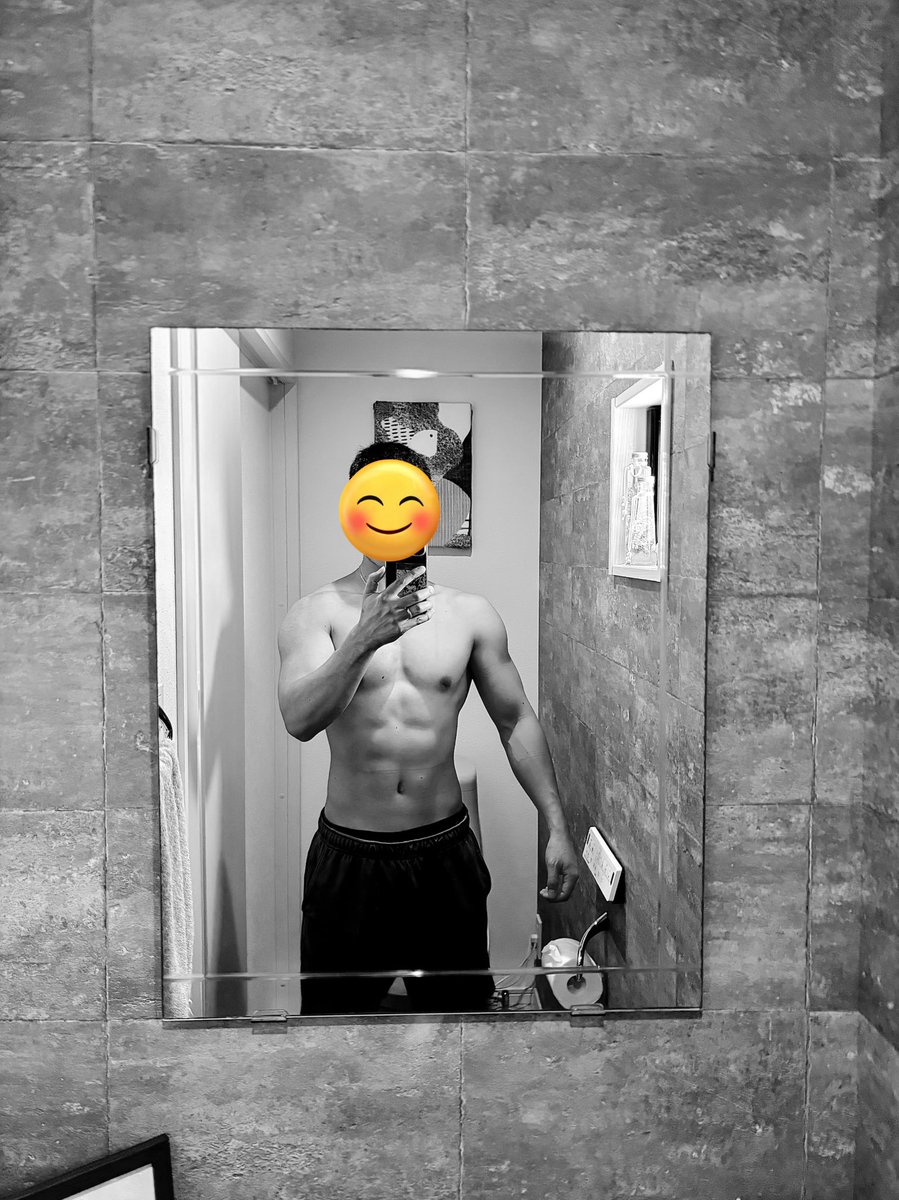 ジムに行けなくても、筋トレは始められる。

必要なのは場所ではなく“やる”という気持ち

 #筋トレ
 #宅トレ
 #ダイエット