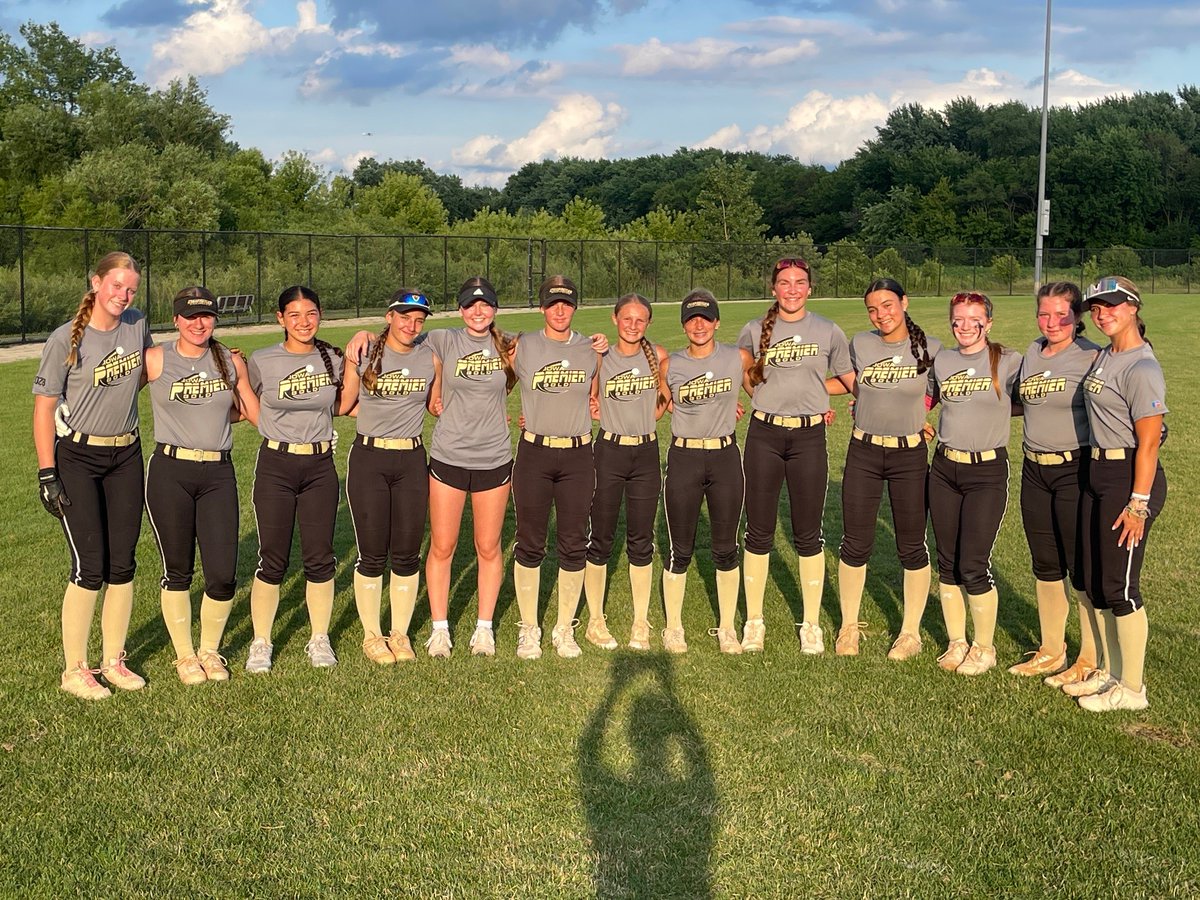 IP_10_Chi's tweet image. These girls are rolling into the 14U quarters at the 2025 LP4U Stars and Stripes tournament.........
and they're not done yet!! 😤💪 

Thanks @DaveBetcher1 for an awesome tournament!
