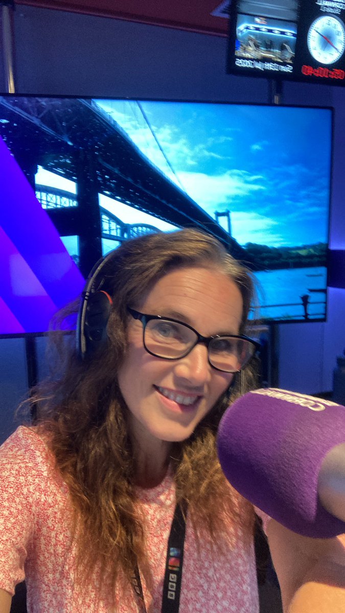 Morning early birds! Join me for Sunday breakfast 6-10AM. Can you work out The Connector after 8.30? <a href="/BBCCornwall/">BBC Cornwall</a> <a href="/BBCDevon/">BBC Devon</a> 📻
