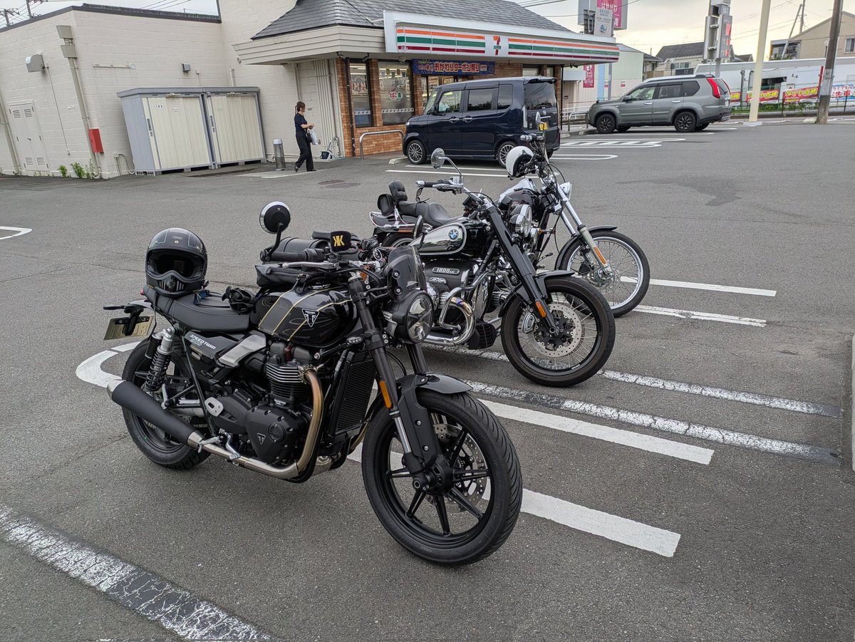 #BMWR18
箱根から道志の朝駆けツー🏍
