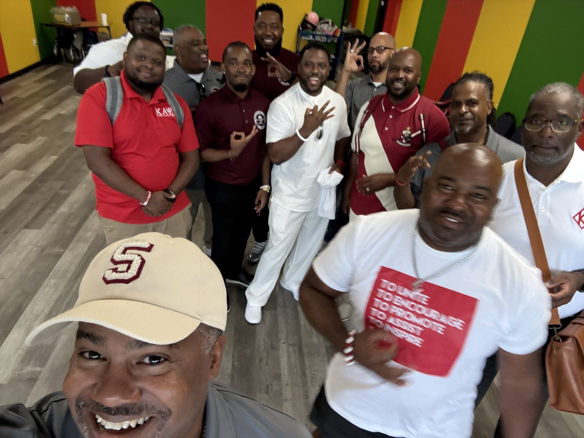 Naptown_HTown's tweet image. #Juneteenth in July, #Houston 
#HTown’s Own, Ms. Yolanda Adams 🎧 

Ms. Sheila Jackson Lee 🕊️

#CommunityEngagement ✊🏽🙏🏽

#TriCityNupes
👌🏽♦️👌🏽