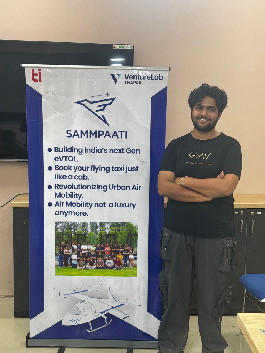 Sammpaati's tweet photo. Sammpaati expands at The Venture Lab! 🚀 With our 50-member Experiential Learning Cohort growing fast, this new space alongside ELC boosts collaboration &amp; innovation.
Grateful to Mr. Aneesh Gopal Krishnan for the continued support!
#Sammpaati #VentureLab #Deeptech #StartupGrowth https://t.co/2Tqr5Witc0