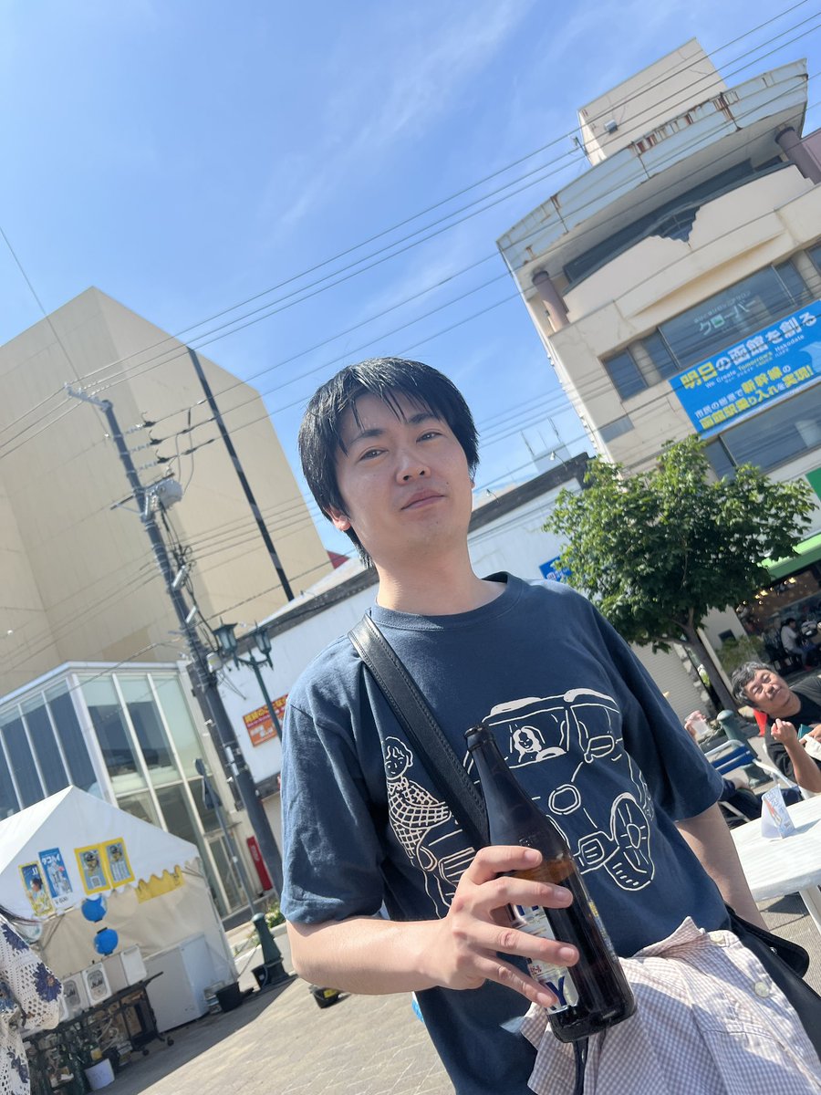 k_yamaya's tweet photo. 大門でフェス!
ゆかりのある方々にご挨拶
で
夜は弁天だよ2
#函館バンドワゴン
#THELOOSE
#THEREVOLVERS
#THESHOT
#THE太陽を盗んだ男
#soundWorks https://t.co/EgHnpVGvA9