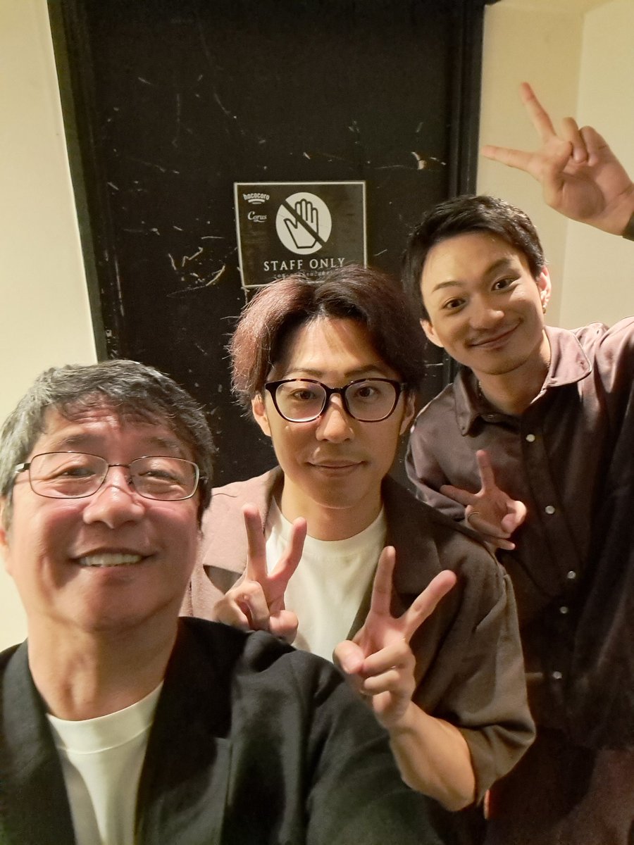 nagatokatsuhiko's tweet image. 今日は　#小笠原健　のBirthdayイベントに、先ほど　#山木透　と参加してきました。いつも飲んでる仲間なので😊とても楽しい時間でしたよ。健、誕生日おめでとう！
これからもよろしくお願いします。
素敵な誕生日を！