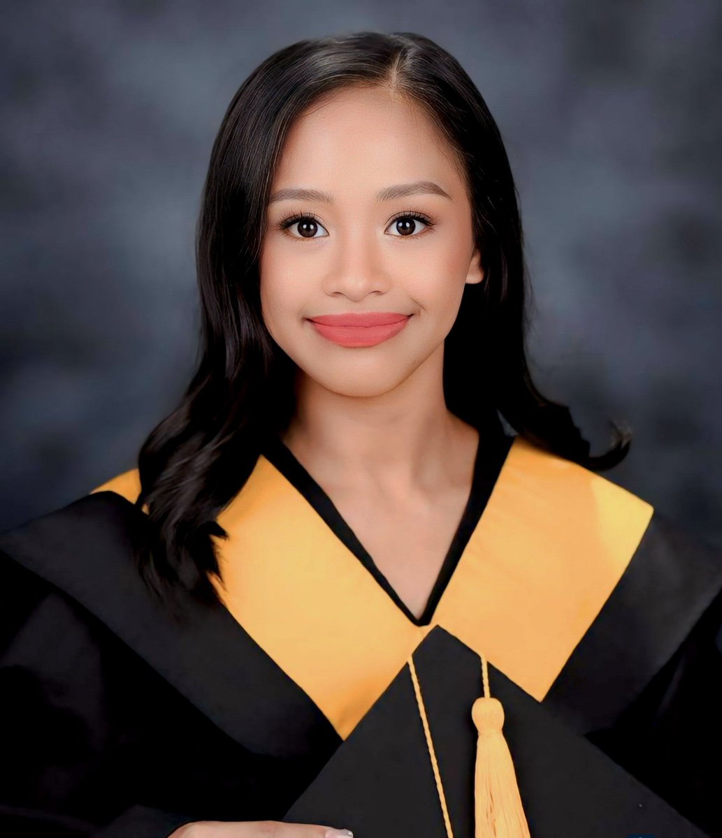 bubu_eno's tweet photo. “If (graduate) then { celebrate(); }” https://t.co/QRmdDJ66zw
