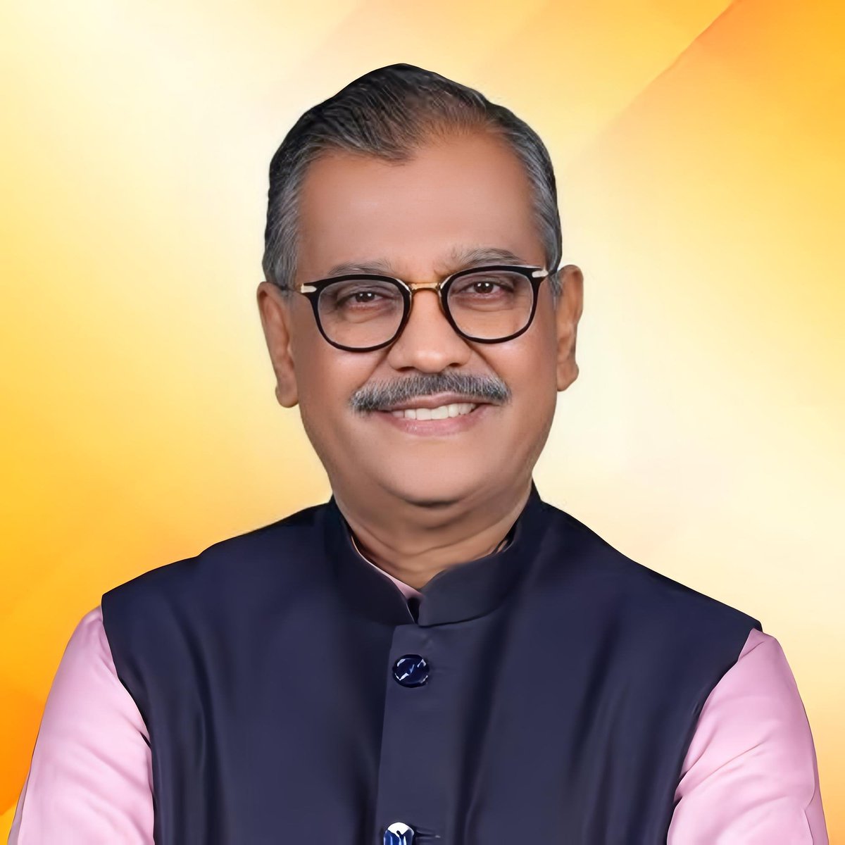 🎉 देशाच्या न्यायव्यवस्थेची सेवा आणि न्यायासाठीच्या लढ्यात उज्ज्वल तेज पेरणाऱ्या मा. पद्मश्री उज्ज्वलजी निकम यांची राज्यसभेवर नियुक्ती ही देशासाठी गौरवाची बाब आहे. मनःपूर्वक अभिनंदन आणि पुढील कार्यासाठी हार्दिक शुभेच्छा! 🇮🇳⚖️🌟

#UjjwalNikam #RajyaSabhaMP 
<a href="/miujjwalnikam/">Adv. Ujjwal Nikam</a>