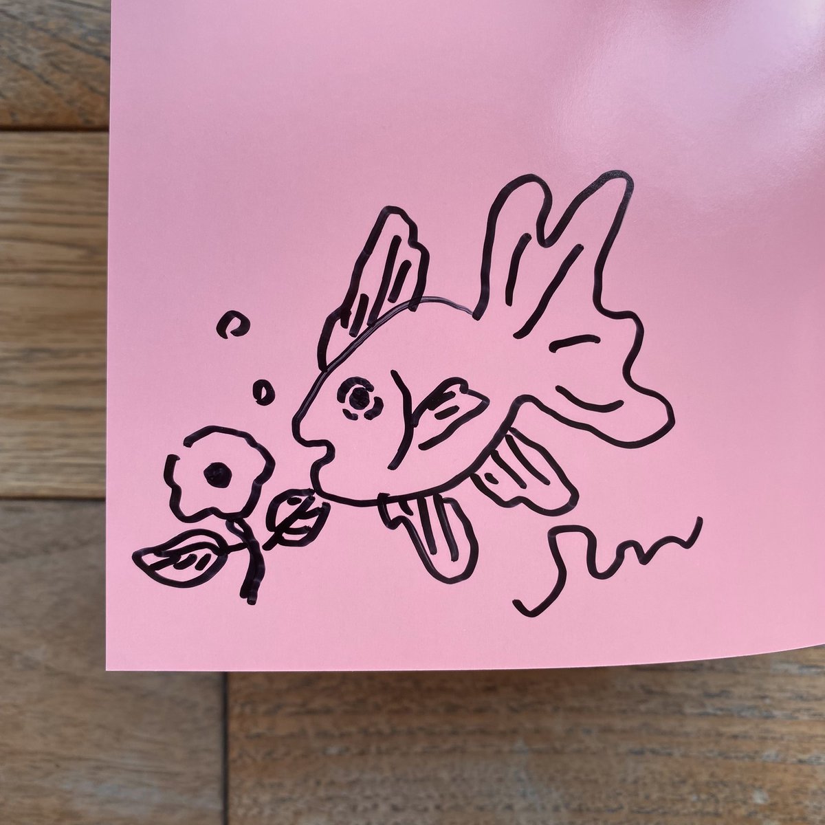 FOLKbookstore's tweet photo. おとなりぽてともオープンしました。展示壁ではみずさわそら『なんでかな』原画展
〜7/21開催中です！
昨日水沢さん在廊時にサイン本たくさん追加していただきました！どれも良い絵です〜
ちゃっくんにもサイン入れていただきました。少しですが初版（見返しがイエロー）もありhttps://t.co/JP2FRdSjHl https://t.co/sdByTONFUe