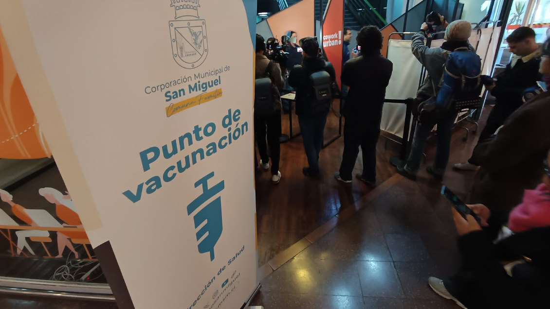 Ocupación en hospitales de la Región Metropolitana llega al 80% #Cooperativa90 tinyurl.com/yt3guwld