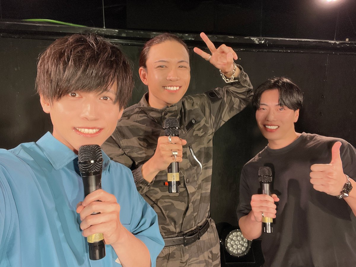 まさくんのイベント「優良会員限定サロン」
1部のゲストで出演してきました。

やっぱこのイベントはまさくんの良さが溢れる素敵なイベントだなと思いました。

野間くんは電車で10分話した振りでしたが気兼ねなく話せて楽しすぎた。

熱い2人と熱い展開でした。
呼んでくれてありがとう。

#優サロン