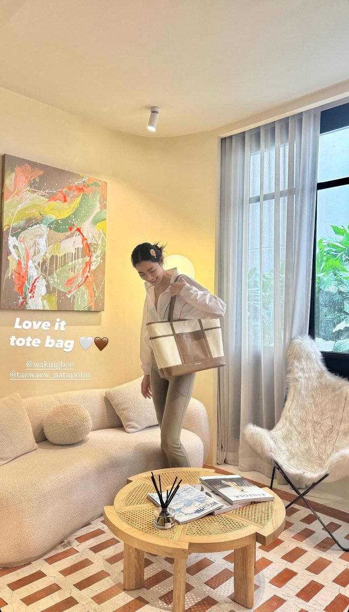 suaykodkodgmai1's tweet photo. พี่หลิงใส่ wakingbee กรี๊ดดดดด คอลที่ขอไว้จะมารึยังคะ มามั้ยคะ มาเลยเถอะ LinglingKwongXWakingbee ที่รอ พร้อมจะสอยทุกสีแล้วค่ะ 
คลิปพิลาทีสพี่สาวสวยมากแต่ไม่รี เขิน 

#linglingkwong 
#wakingbee https://t.co/0rmby3uJjS