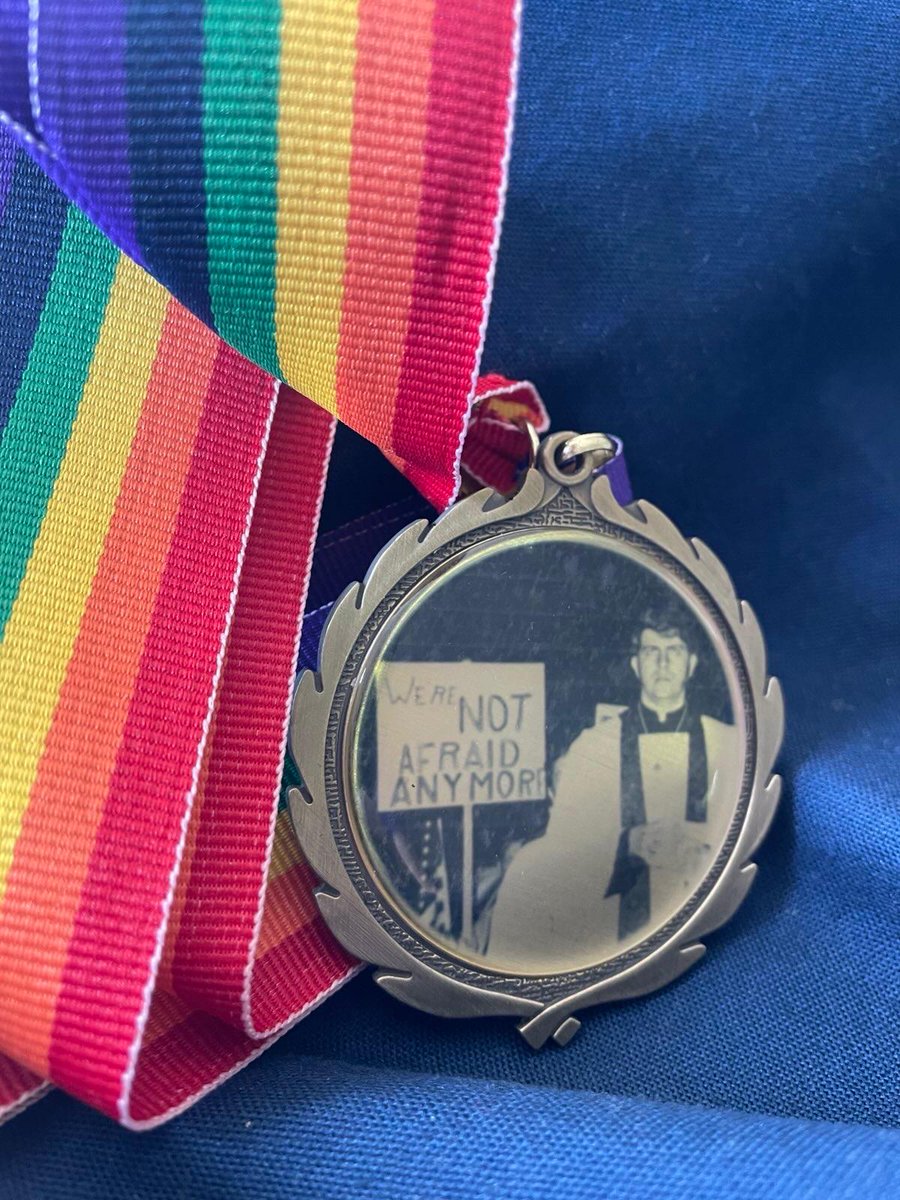 SteveKabuye5's tweet image. Absolutely thrilled to see hard work pay off! Your incredible resilience, @senfumahans, is truly inspiring and makes such a profound difference. Huge congratulations on winning the Rev. Troy Perry Medal of Pride 2025! So well-deserved. 😊🫀🏳️🌈🏳️⚧️