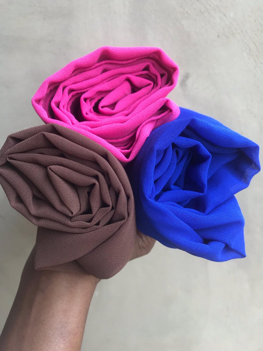 zainab_horlaide's tweet photo. @Anonofdanonofd1 Zein essentials is a passion-driven fashion brand located in Ibadan Oyo state, that offers scarves and accessories that empower simplicity and confidence.

Our mission is to help women who see fashion as a language, look stylish, and secure in who they are. https://t.co/2fos3M8lnB