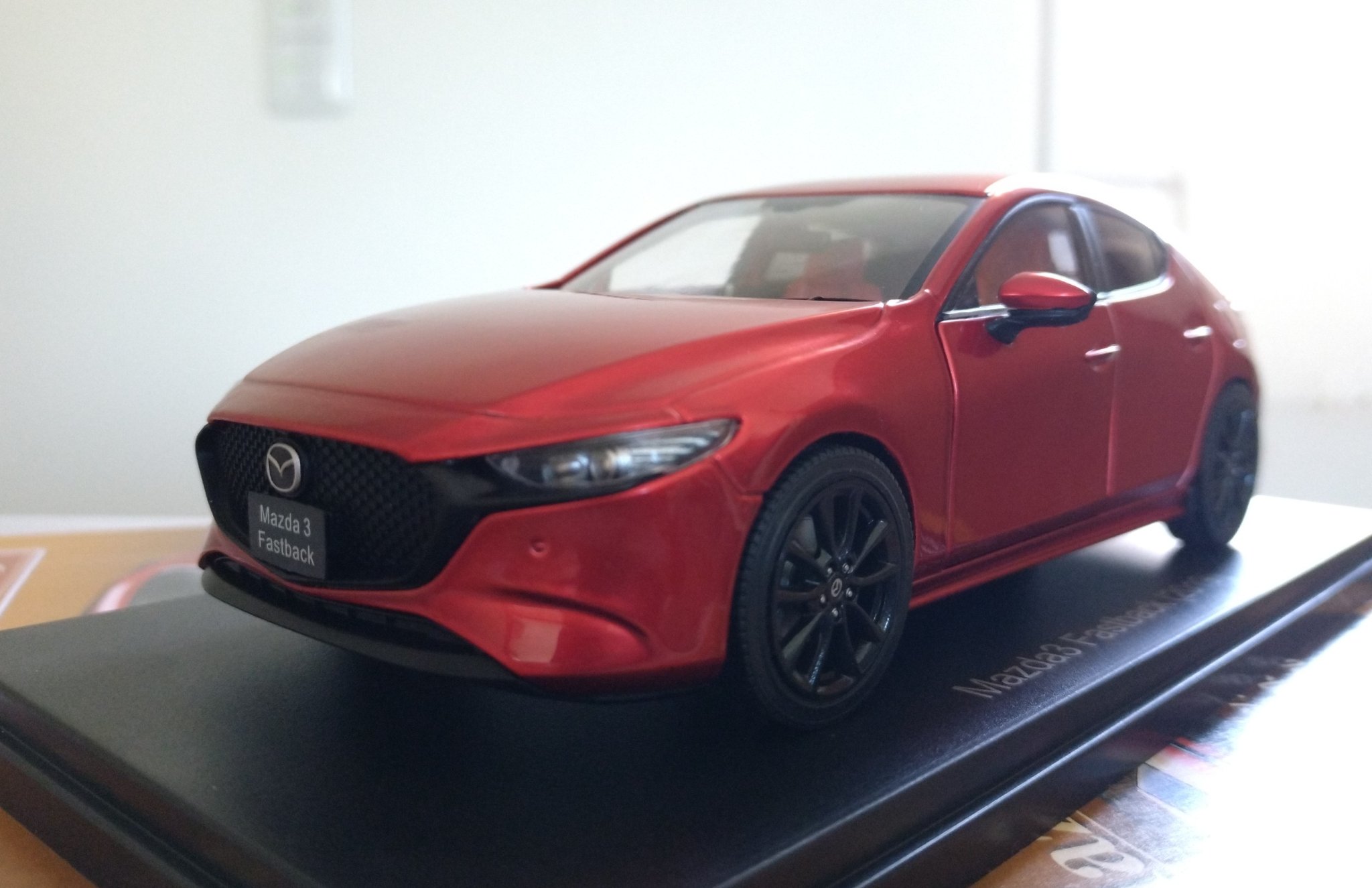 MAZDA 3 ローダウンカスタム　国産名車コレクション1/24 MAZDA 3 ローダウンカスタム 国産名車コレクション1/24