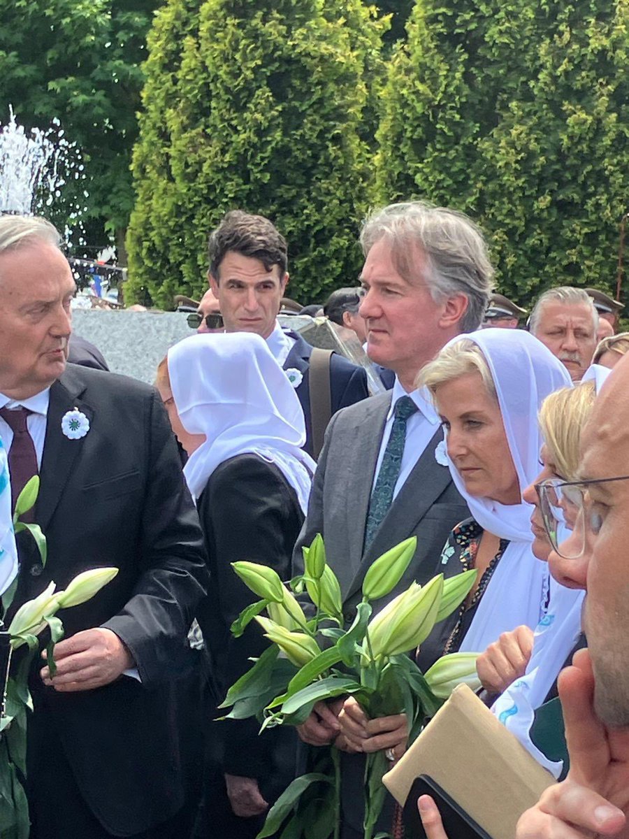 Nizami Ganjavi International Center - NGIC (@nizamiganjaviic) on Twitter photo Our Board Member <a href="/LagumdzijaZ/">Zlatko Lagumdžija</a> with HRH Sophie, Duchess of Edinburgh at <a href="/SrebrenicaMC/">Srebrenica Memorial Center</a> Our Board Member <a href="/LagumdzijaZ/">Zlatko Lagumdžija</a> with HRH Sophie, Duchess of Edinburgh at <a href="/SrebrenicaMC/">Srebrenica Memorial Center</a>