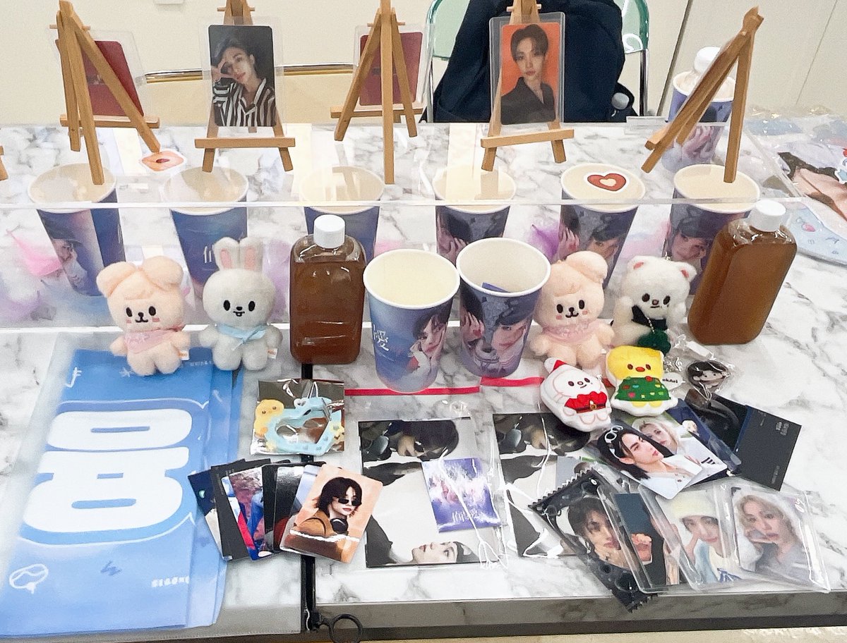 땨이 tweet media