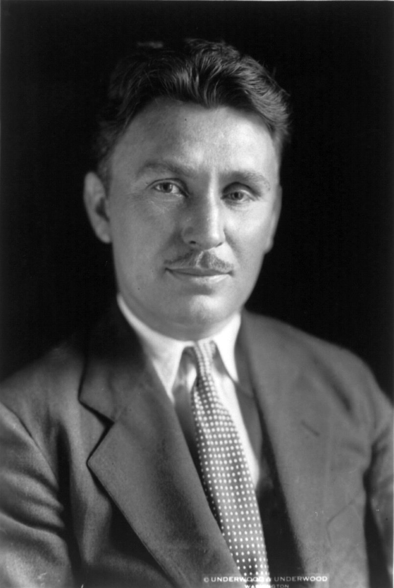 URDailyHistory's tweet image. 22 July 1933: Wiley #Post becomes the first person to fly solo around the world. He did it in 7 days, 18 hours and 45 minutes. On Aug. 15 Post and actor Will #Rogers were killed when a plane that Post was flying crashed near Point Barrow, Alaska. #OTD #ad amzn.to/3hlyCbQ