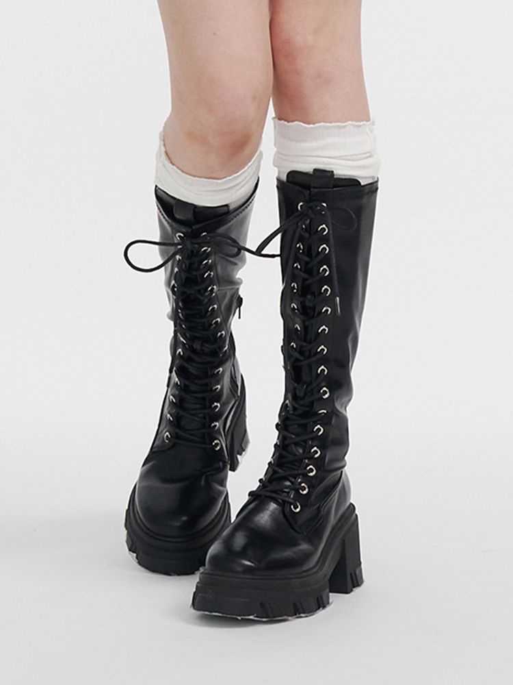 jouetie_com's tweet photo. 去年大人気だった
レースアップブーツが新色のブラウンを加えて再登場✨

お楽しみに♡
詳細はこちらから↓↓↓
https://t.co/Ry2krCA57y https://t.co/NEplHqdehj