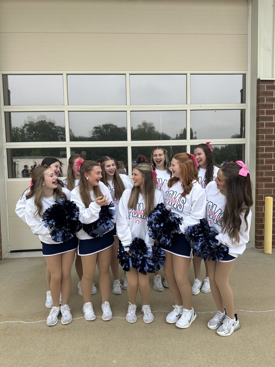 RocketPoms's tweet photo. Sparks in the Park 2025 β€οΈπ€π
#RocketPoms #MarchingRockets #LoveOurHometown https://t.co/nZhj9AKKHP