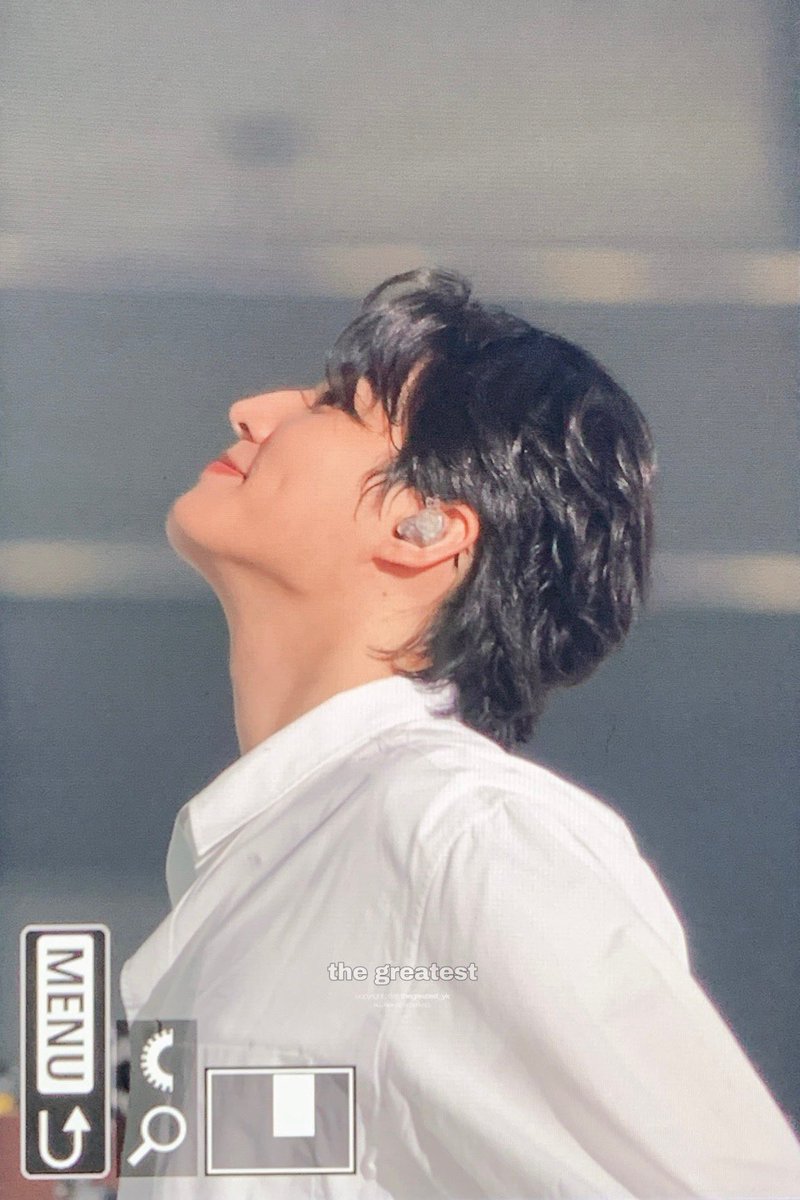 ____greatest's tweet image. 뒷머리 이렇게 길었을 때 천사 같다는 말을 엄~청 많이 했던 것 같은데 지금 봐도 너무 천사 같아 특히 첫 번째 사진... 가장 좋아하는 영현이 사진들 중 하나가 됨