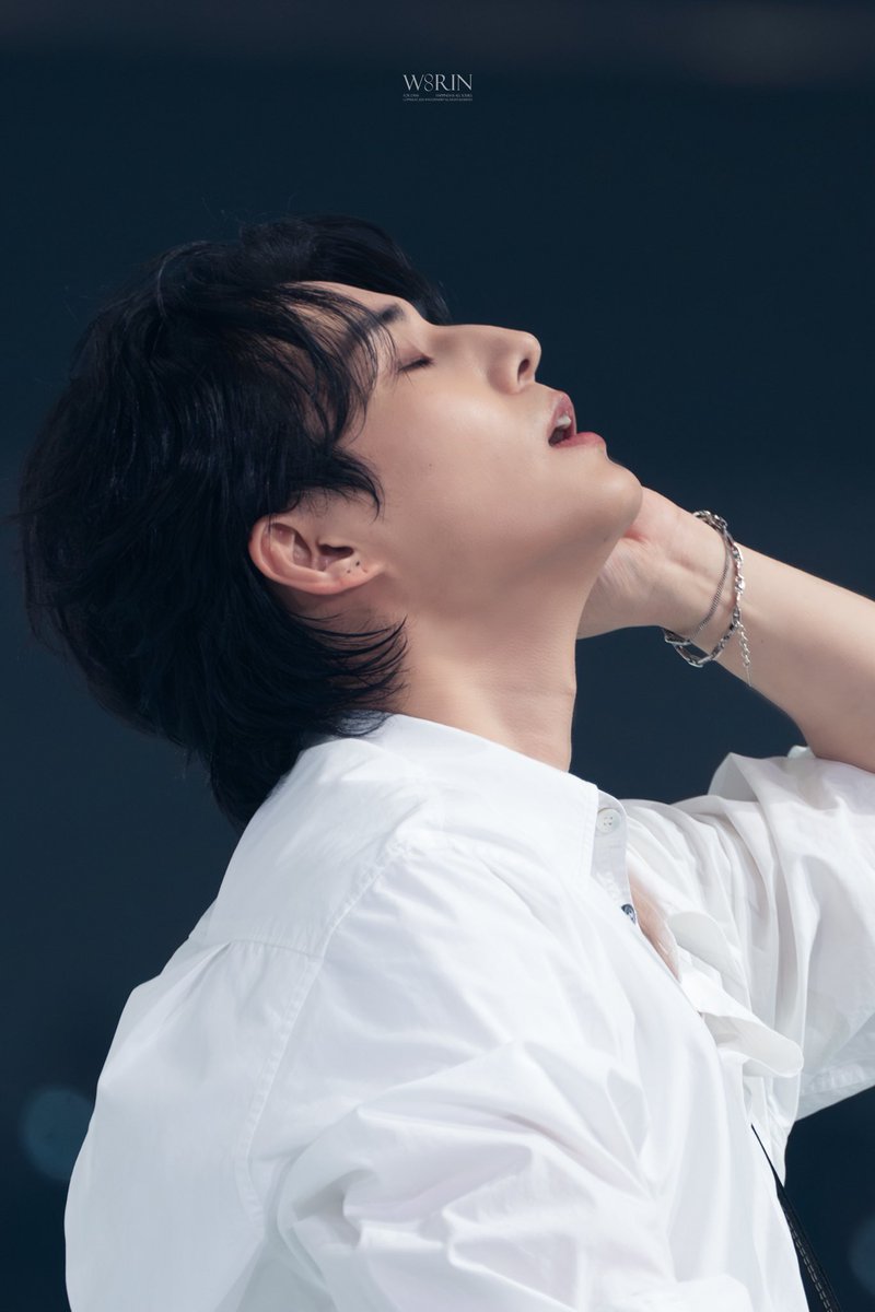 ____greatest's tweet image. 뒷머리 이렇게 길었을 때 천사 같다는 말을 엄~청 많이 했던 것 같은데 지금 봐도 너무 천사 같아 특히 첫 번째 사진... 가장 좋아하는 영현이 사진들 중 하나가 됨