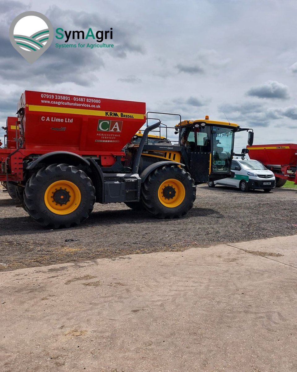 SymAgri's tweet image. 🚜Precision matters, especially before a big job! Before heading out for their next spreading campaign, this pair of forward-control #JCB Fastracs and the JCB #Fastrac tractor received a full #GPS health check from our expert engineers here at SymAgri 💯👉 symagri.co.uk/gps-winter-ser…