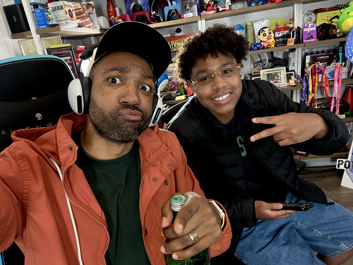 LISTENING TO CLIPSE NEW ALBUM WITH MY BROTHER <a href="/tracenova818/">Trace Nova</a> twitch.tv/runjdrun