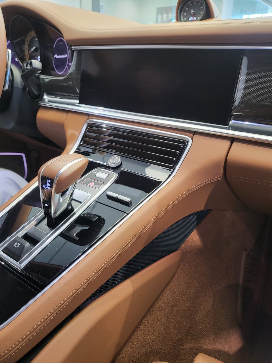 마칸보러갔다가
넌 누구냐...
돈이 많으면 좋겠다.