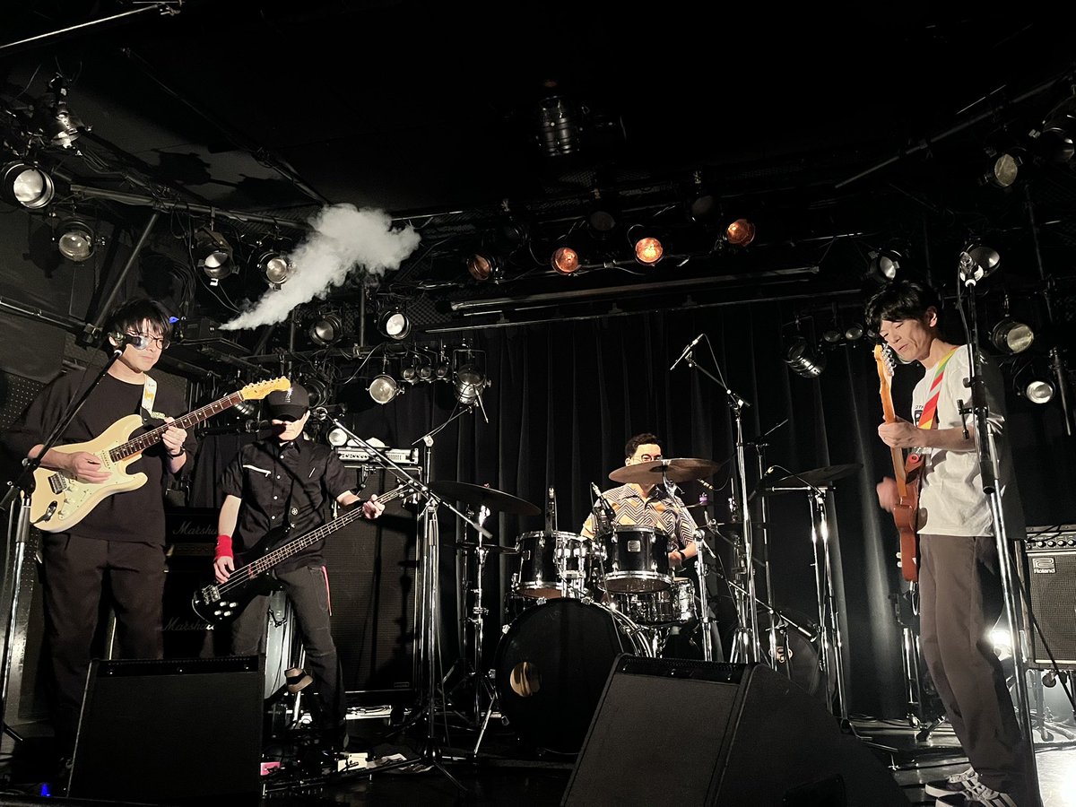 n_sugarfix's tweet photo. 中野くんからなんか出てる
#bustime vol.2
#ニゲローズ
#TheAmericanCheergirl
#グラスニットジャガー
#アシガルユース
#busstopmouse
#spicekitchenずいきのなみだ https://t.co/bfD7P9AiM4