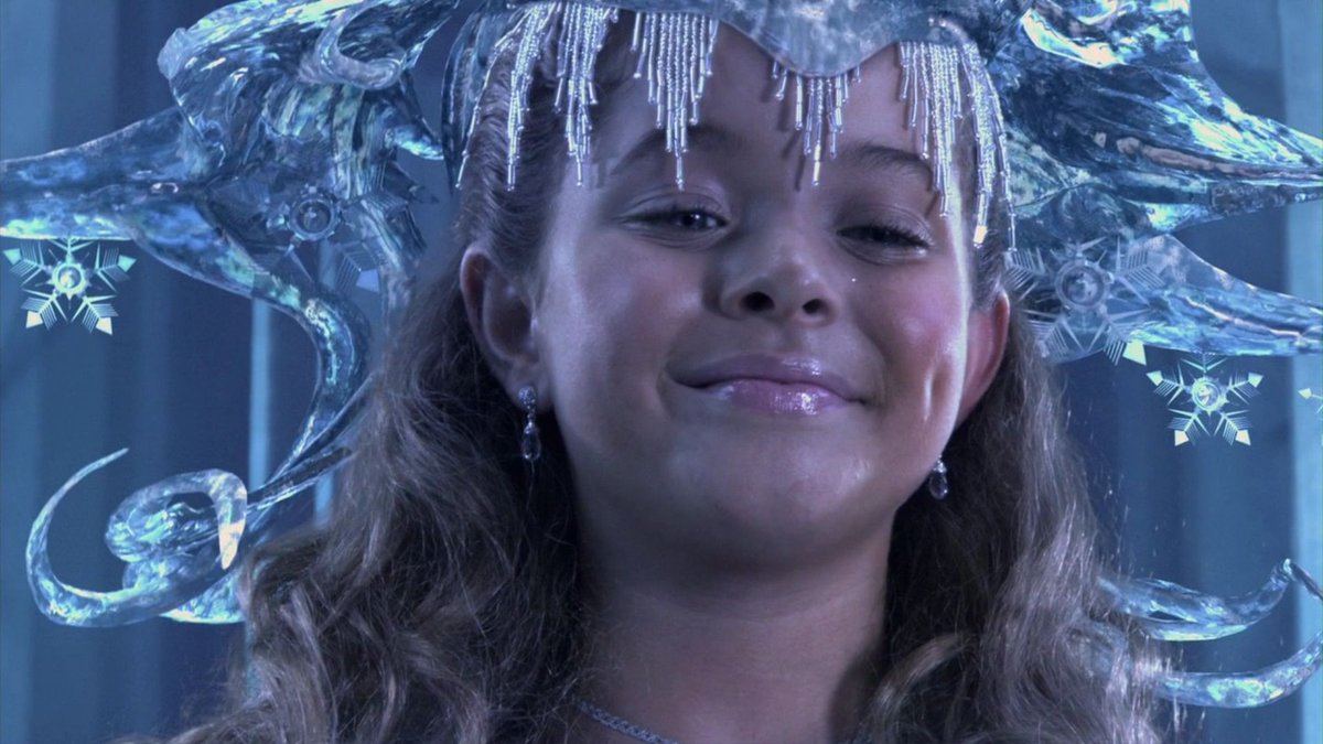 Monopoliodisney's tweet photo. Antes da Elsa, tínhamos ela, a Rainha da Neve original. https://t.co/Wn6sGgkJf2