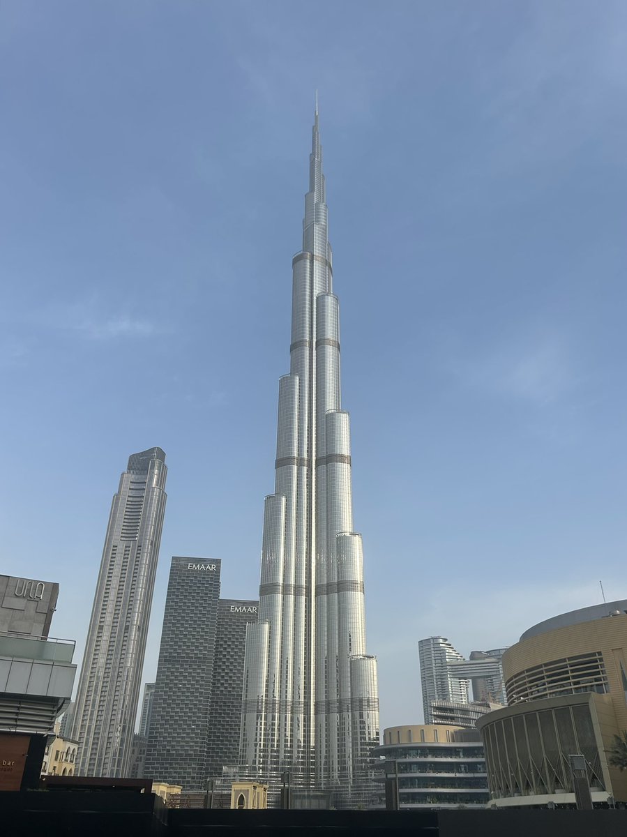 aulijk's tweet image. some thoughts on Dubai after a few days:
- great if you want to lock in and pay no taxes
- boring if you're not living/working w friends
- life is not expensive if you don't want to
- run/walk only before 8am and after 6pm
overall good, but don't think Dubai is for everyone