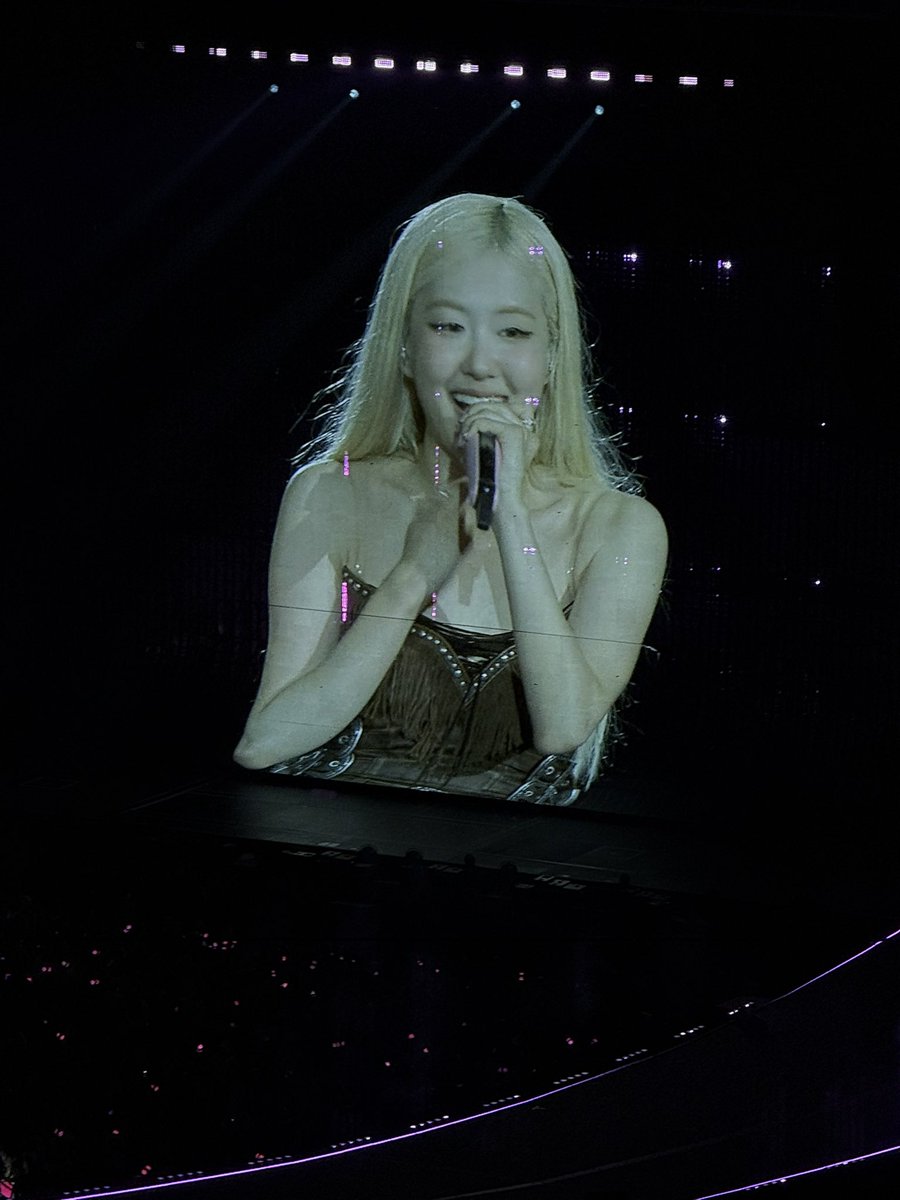 rosestypagirl's tweet image. no one’s ever looked this good #DEADLINE_IN_LOSANGELESDay1
