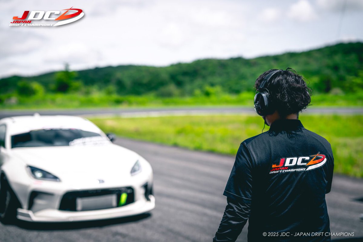 zn8GT_C's tweet photo. JDCの写真😭
たくさん取っていただけて嬉しいです😆
最高すぎる(☝︎ ՞ਊ ՞)☝︎

#jdc
#gr86
#ドリフト https://t.co/7Tk4JAokAy