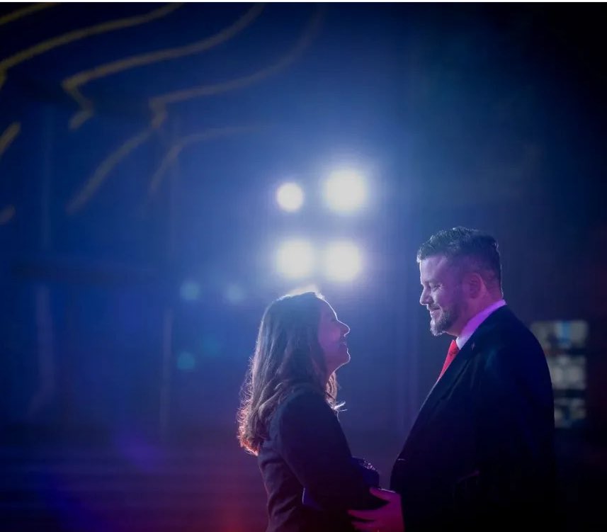 Son unos grandes <a href="/Jou_Kaiser/">Johannes Kaiser. Diputado por el distrito 10</a> <a href="/iviavaria/">Ivette Avaria</a> 
Toda mi admiración y éxito a esta pareja! Chile los necesita 🇨🇱🫶🇨🇱