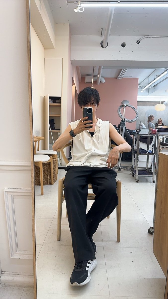 spirimir2's tweet image. 髪切る前