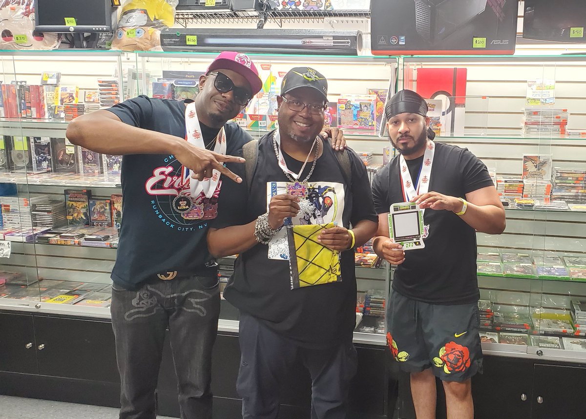 Rolento13's tweet image. Got 1st Place in Street Fighter Alpha 3 Upper @DefendTheNorth!!! @DRB3000 @teamstrike1st @FightingRetro @arcadecandyco