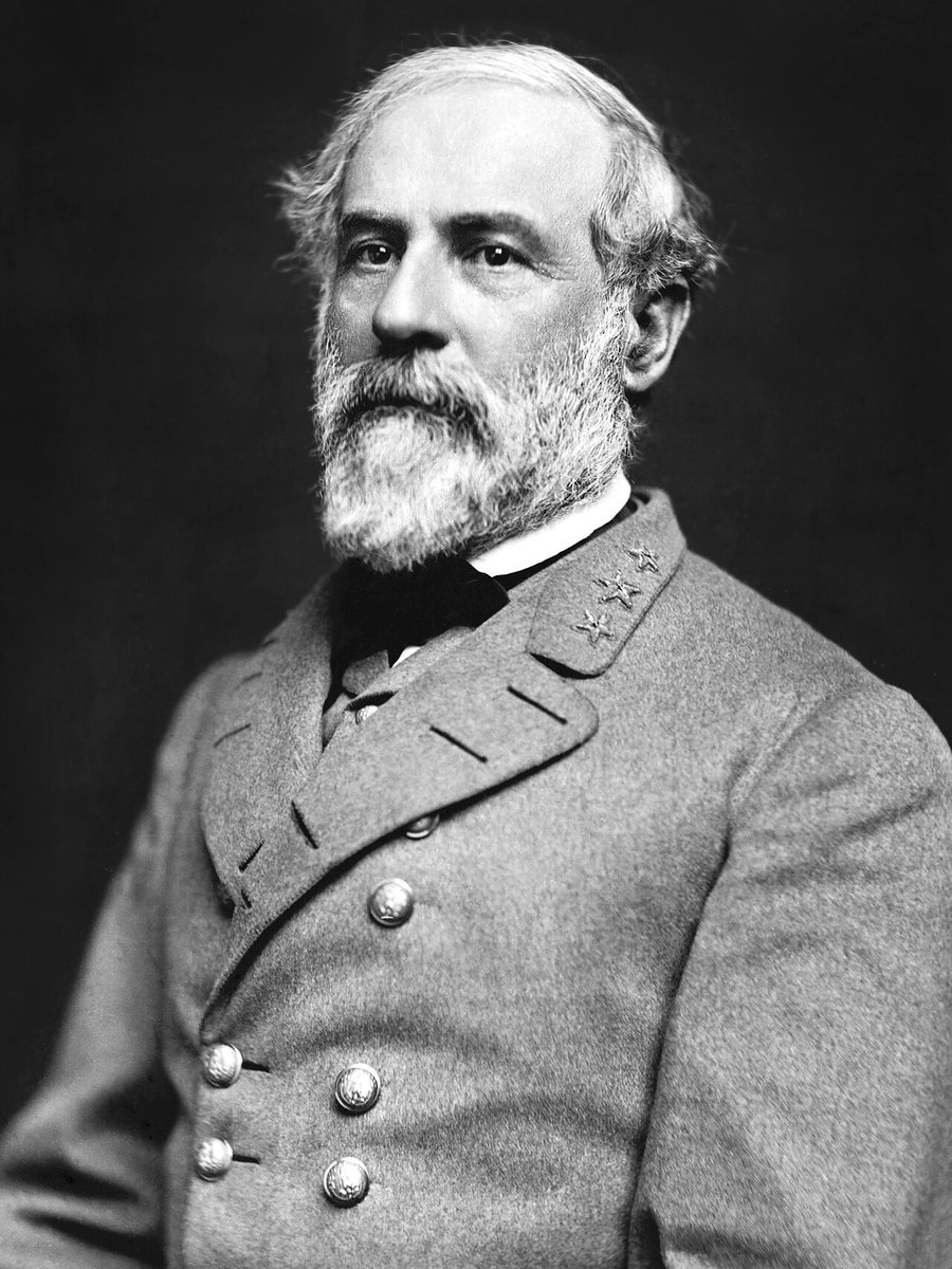 URDailyHistory's tweet image. 22 July 1975: The U.S. House of Representatives votes 407-10 to restore former Confederate General Robert E. Lee’s U.S. citizenship. The #Senate had previously voted by voice vote. #President Gerald Ford then signed the #congressional resolution. #OTD #ad amzn.to/3wXnucH