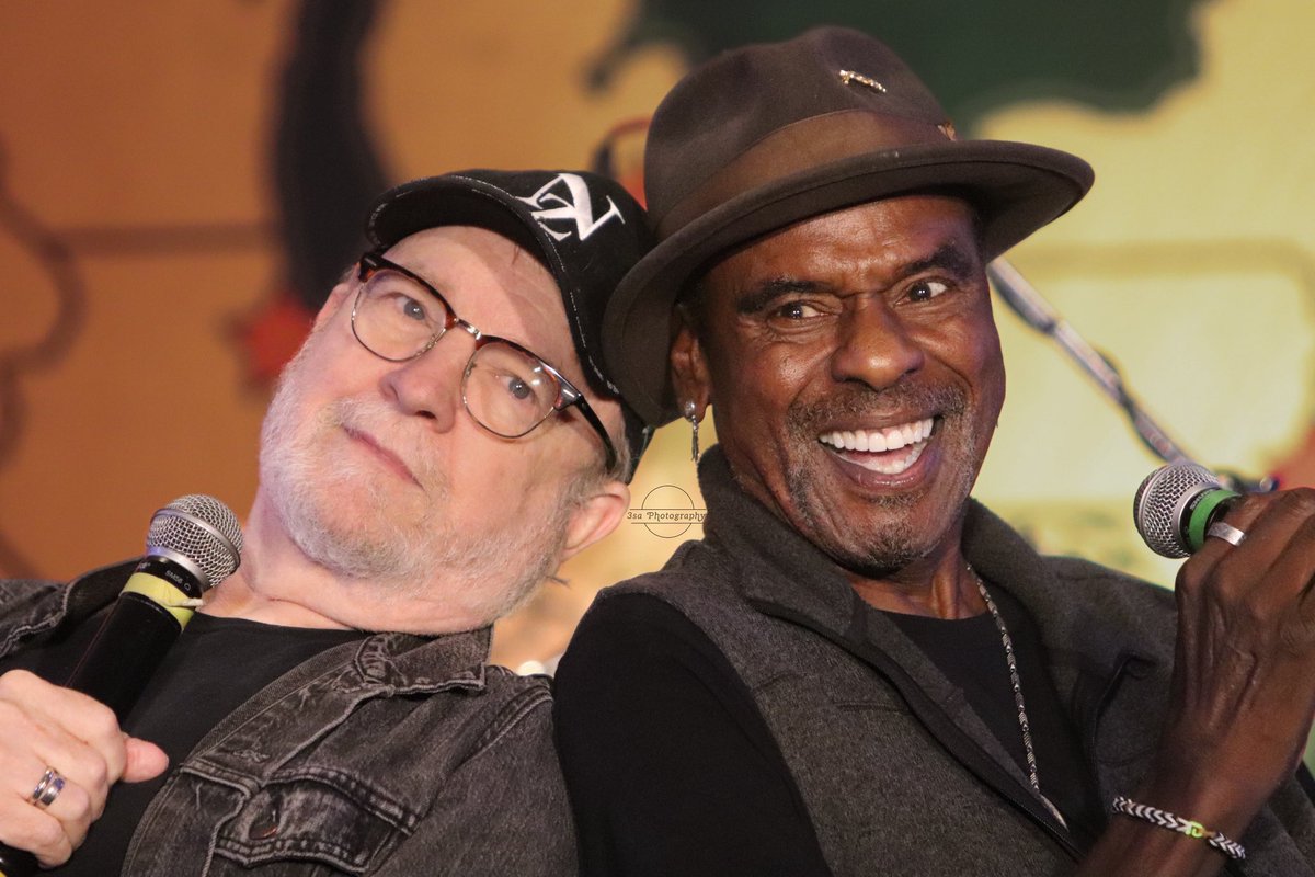 These two gentlemen were an absolute delight Jim Beaver Steven Williams  Novi 2025 #SPNFamily #SPNNovi, image size:1199x800