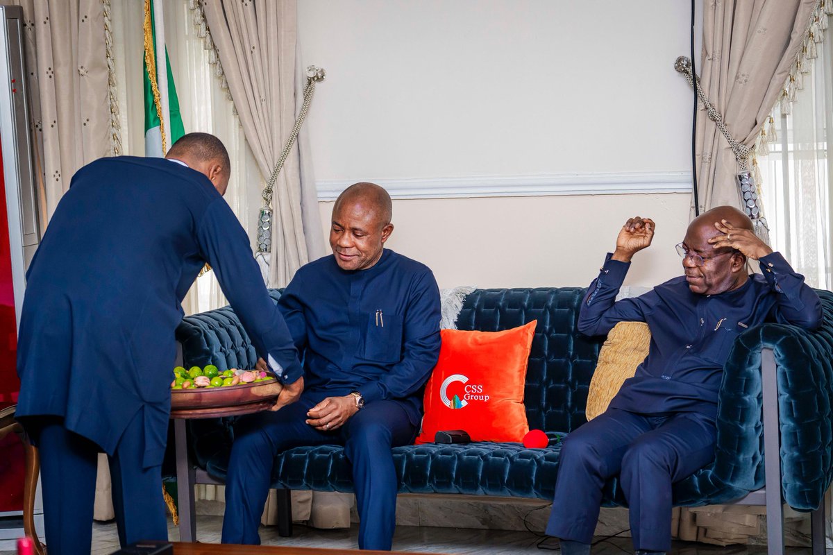 alexottiofr's tweet image. It was a pleasure to welcome my brother and friend, His Excellency Barr. Peter Ndubuisi Mbah @PNMbah, Governor of Enugu State, to my country home.
Abia and Enugu are next-door neighbours and have a lot in common. We had conversations around shared interests between our two…