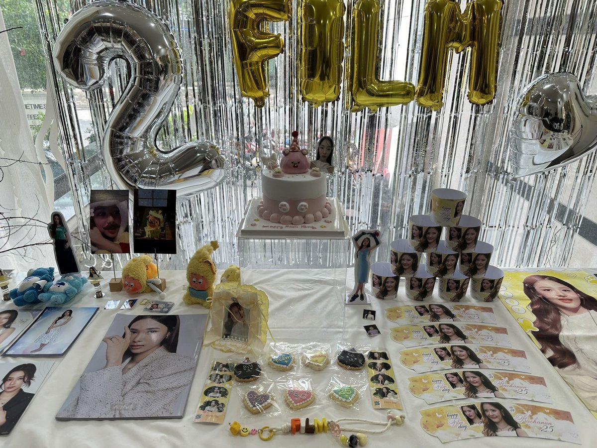 Check check nhận quà quá xinh xẻo từ For Film Rachanun 💃🏻💃🏻💃🏻

#filmracha