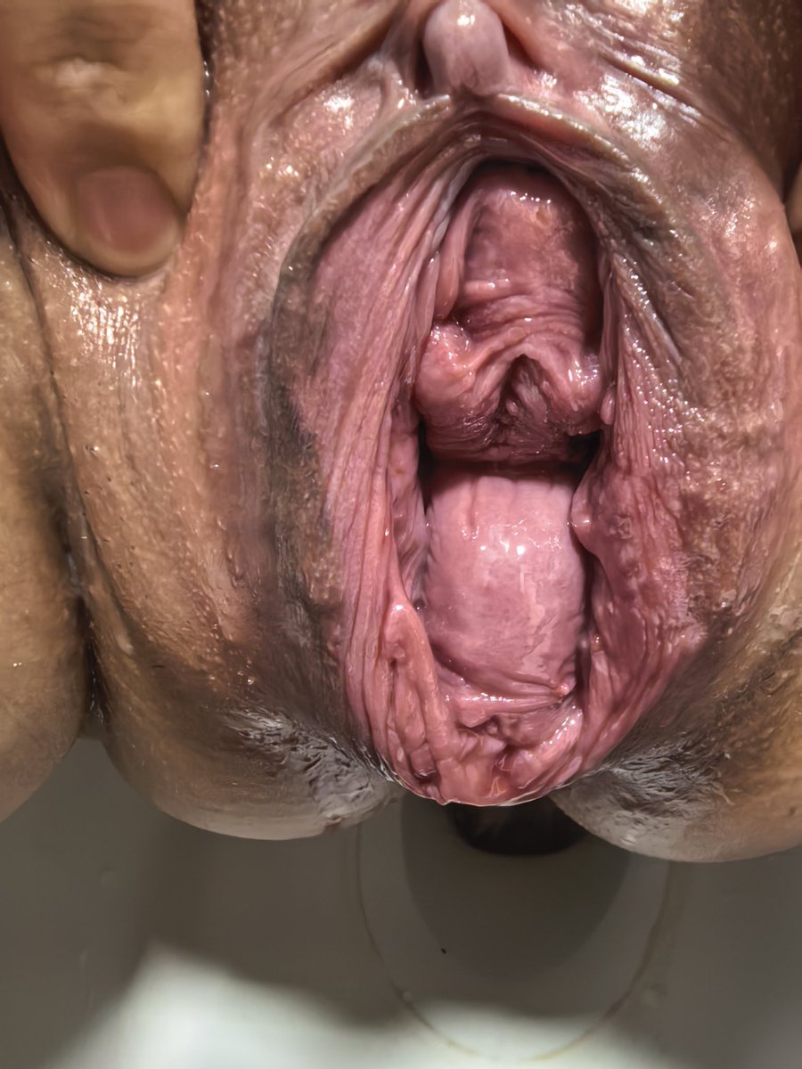 贱逼烂逼就是这样玩的