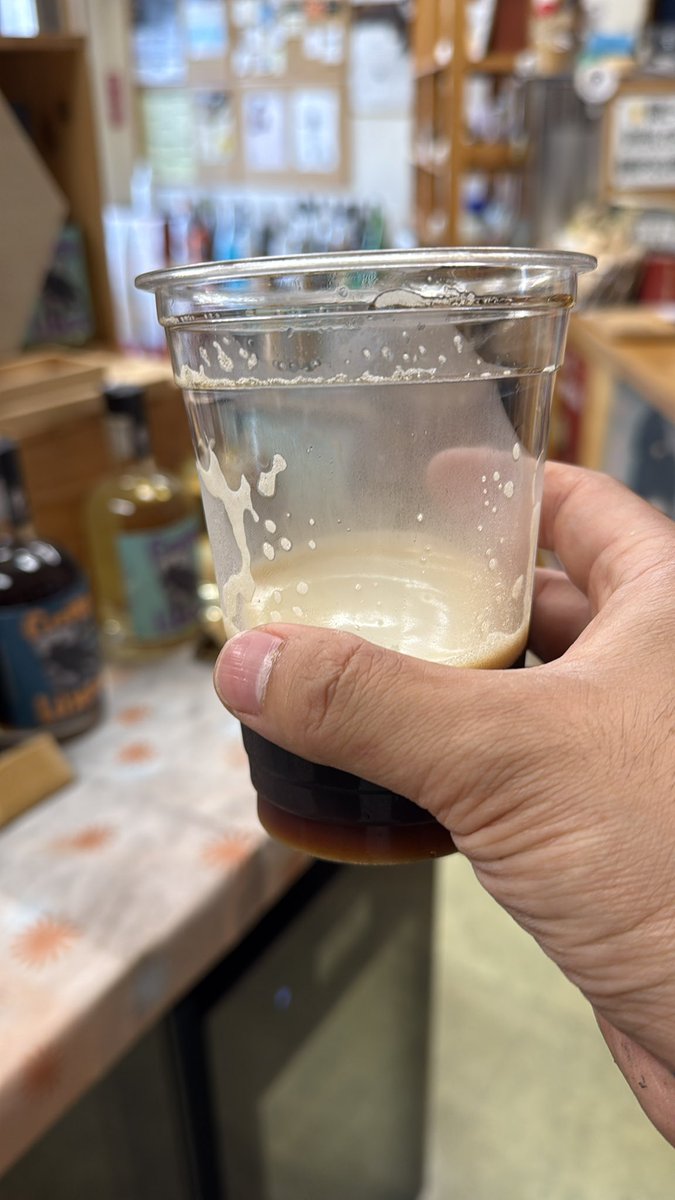 CEbetsu's tweet photo. 条丁目近��を探索したあと、ビール日和なので地酒のおおつさんで角打ち（？） https://t.co/gHeI8VwLol