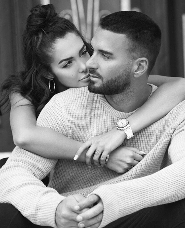 أنظُر إليك وأجدني لا أُريد التوقف عن تامّل الحّياه ألتي في عيناك ♥️.