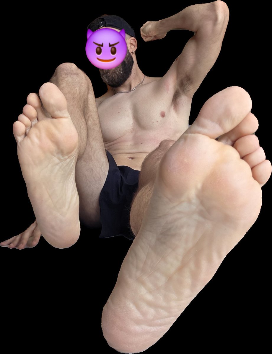 staggatros's tweet photo. Ready to lick them? #malefeet #malesoles #feetmen #musclemen #topmen #feetworshi̇p #feetfetish #menpits https://t.co/vcDhCUQw07