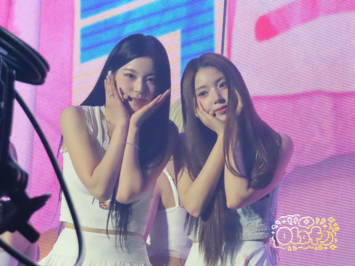GY0116_'s tweet photo. 250712

🐱🐶

#nmixx #엔믹스 
#지우 #JIWOO #규진 #KYUJIN https://t.co/fuVcv5IZef