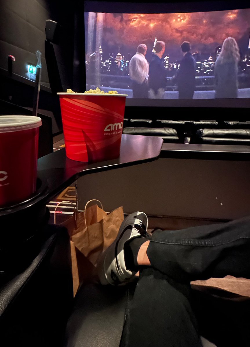 الفلم اشي فاخر ومليان صدماات
