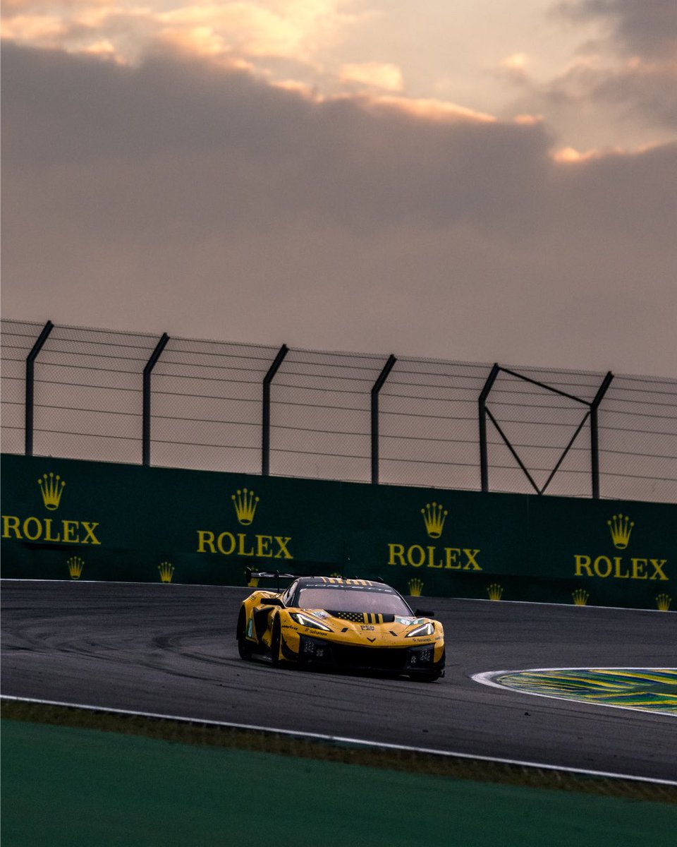 Race day in São Paulo is here! 🏁

The lights go out at 11:30 🇧🇷  / 15:30 BST 🇬🇧, and from that moment on, it’s full focus, relentless pace, and maximum commitment.

#TFSport #WEC #6HSaoPaulo #CorvetteRacing #TeamChevy